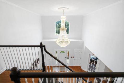 77 Timberhill Drive Franklin Twsp NJ 08823