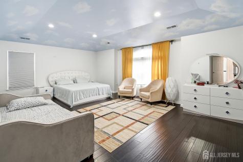 77 Timberhill Drive Franklin Twsp NJ 08823