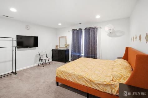 77 Timberhill Drive Franklin Twsp NJ 08823