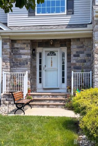 77 Timberhill Drive Franklin Twsp NJ 08823