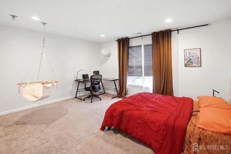 77 Timberhill Drive Franklin Twsp NJ 08823