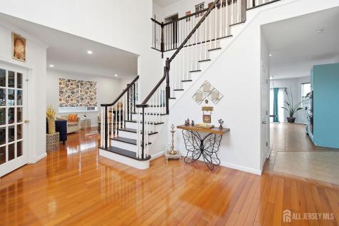 77 Timberhill Drive Franklin Twsp NJ 08823