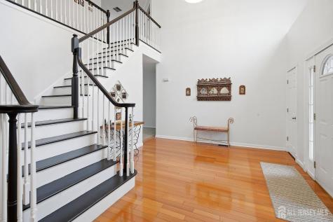 77 Timberhill Drive Franklin Twsp NJ 08823