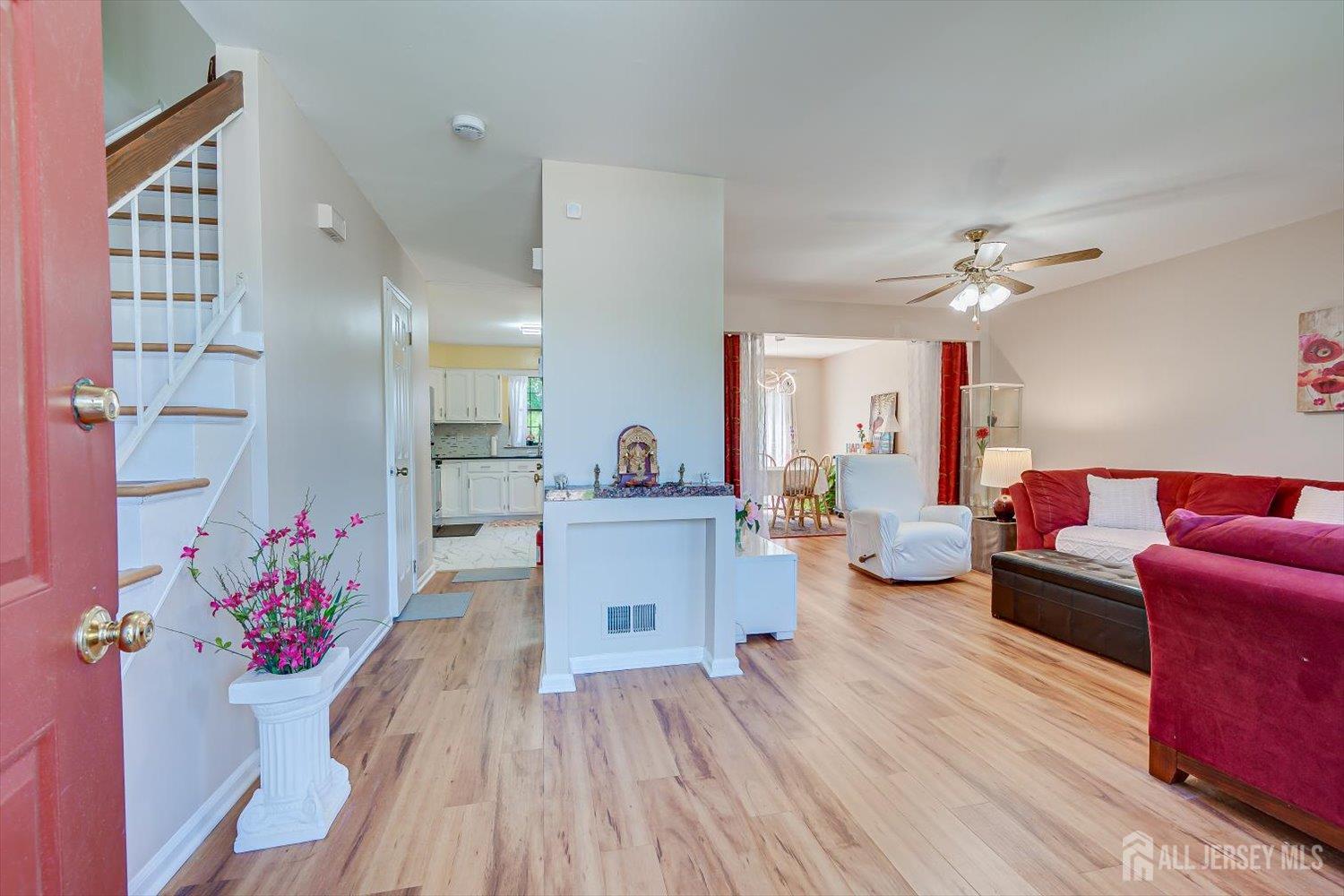 1402 Maplecrest Road Edison NJ 08820