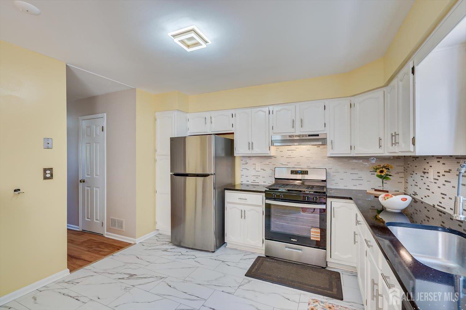 1402 Maplecrest Road Edison NJ 08820