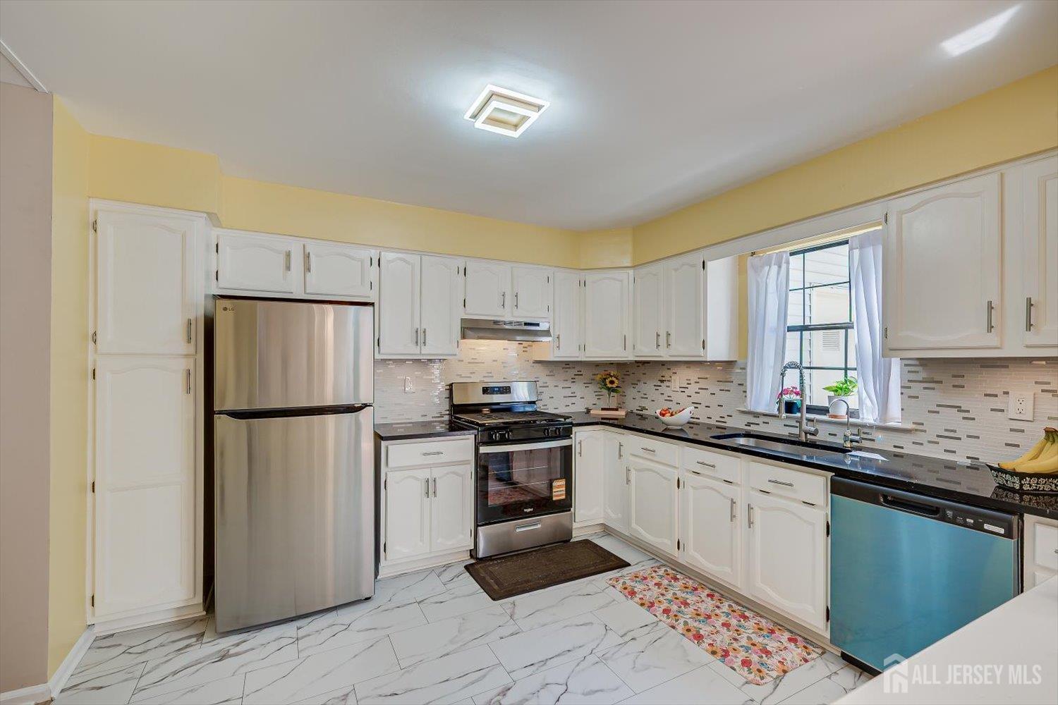 1402 Maplecrest Road Edison NJ 08820