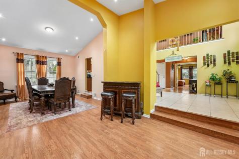 9 Chipwood Lane North Brunswick NJ 08902