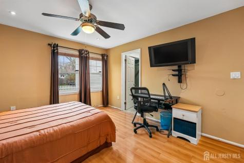 9 Chipwood Lane North Brunswick NJ 08902