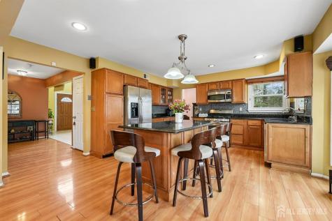 9 Chipwood Lane North Brunswick NJ 08902