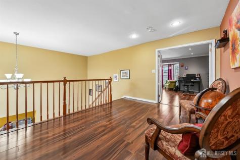 9 Chipwood Lane North Brunswick NJ 08902