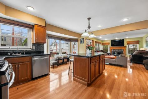 9 Chipwood Lane North Brunswick NJ 08902