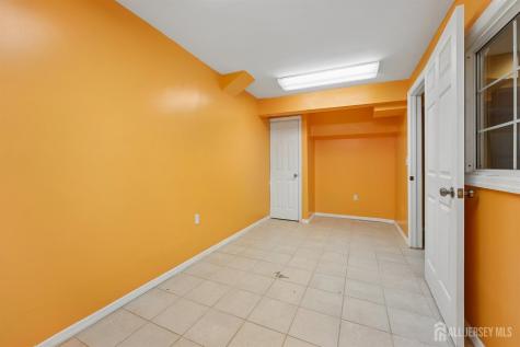 9 Chipwood Lane North Brunswick NJ 08902