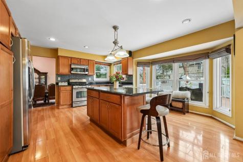 9 Chipwood Lane North Brunswick NJ 08902
