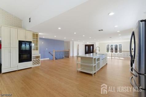 2 Rossi Drive Clinton Town NJ 08809
