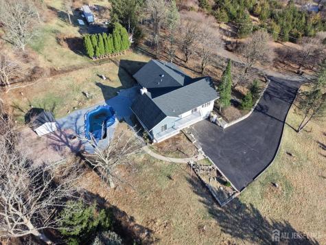 2 Rossi Drive Clinton Town NJ 08809