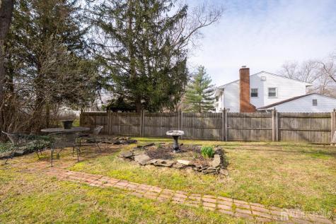 29 Hawthorne Lane East Windsor NJ 08520