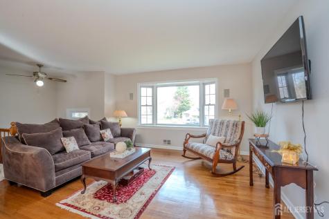 29 Hawthorne Lane East Windsor NJ 08520