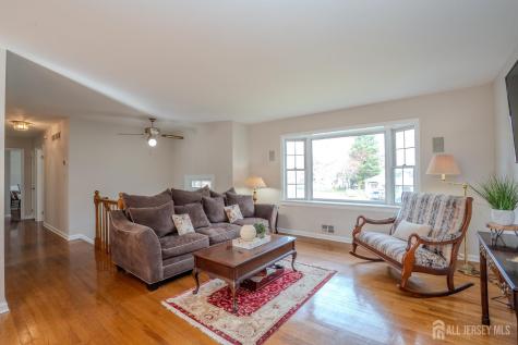 29 Hawthorne Lane East Windsor NJ 08520