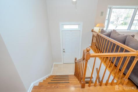 29 Hawthorne Lane East Windsor NJ 08520