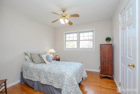 29 Hawthorne Lane East Windsor NJ 08520