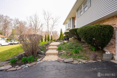 29 Hawthorne Lane East Windsor NJ 08520