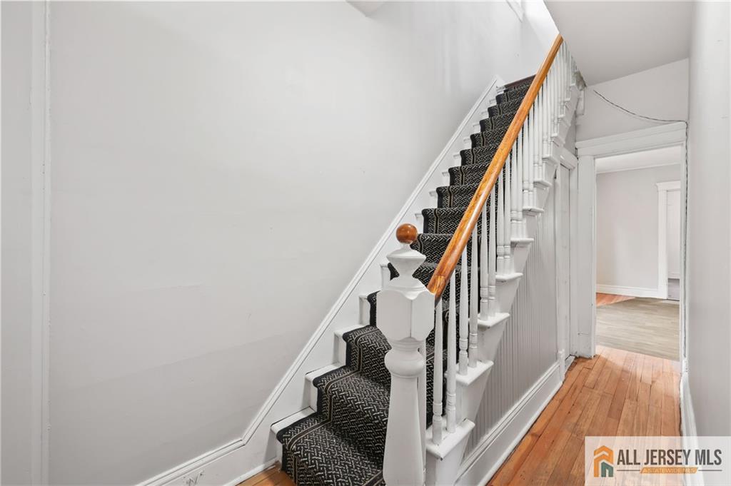 0-362-364 Alpine Street Perth Amboy NJ 08861