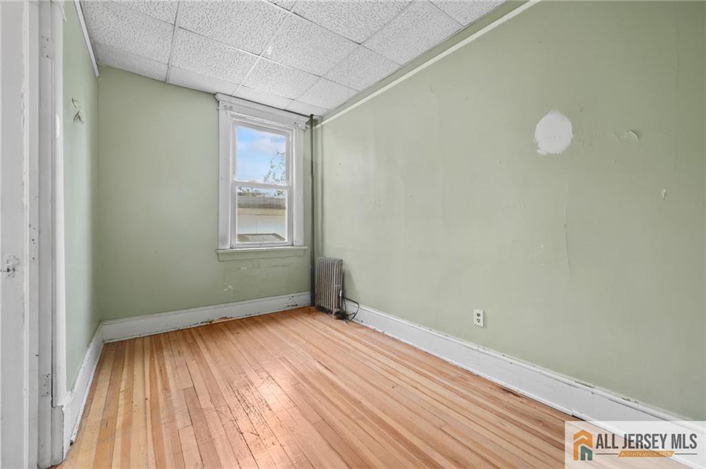 0-362-364 Alpine Street Perth Amboy NJ 08861