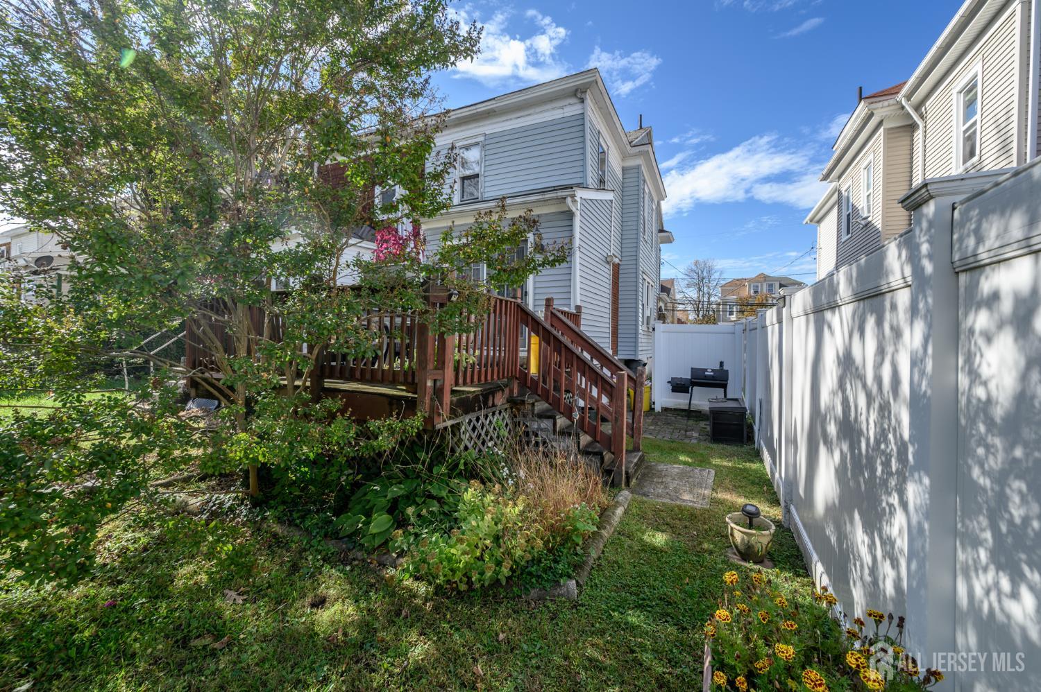 354 Hillcrest Avenue Trenton NJ 08618