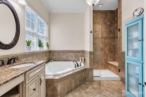 124 Masters Drive Monroe NJ 08831