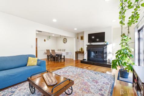 1705 Merrywood Drive Edison NJ 08817