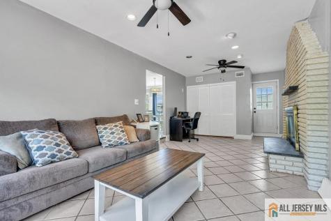 19 Evergreen Terrace Monroe NJ 08831