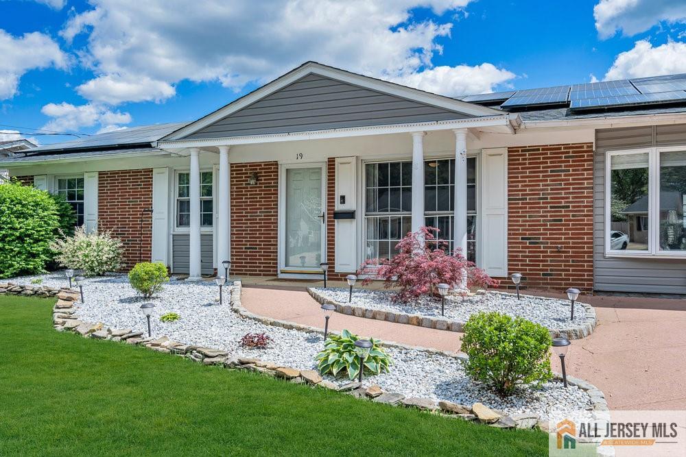 19 Evergreen Terrace Monroe NJ 08831