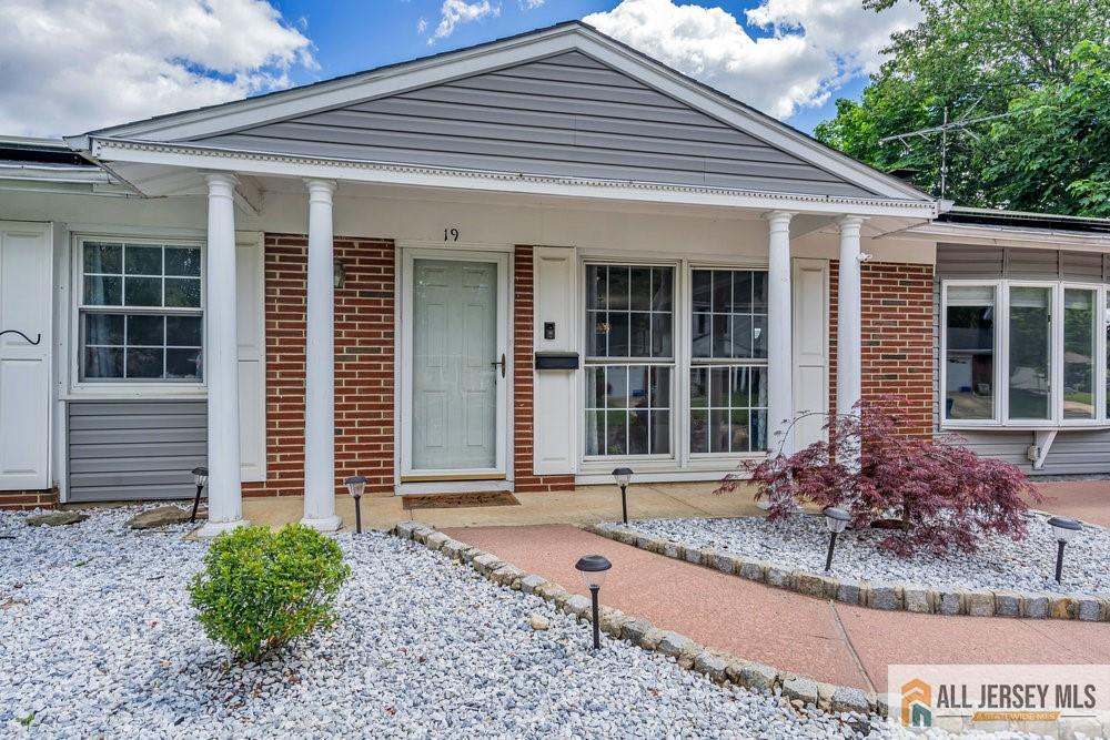 19 Evergreen Terrace Monroe NJ 08831