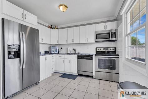 19 Evergreen Terrace Monroe NJ 08831