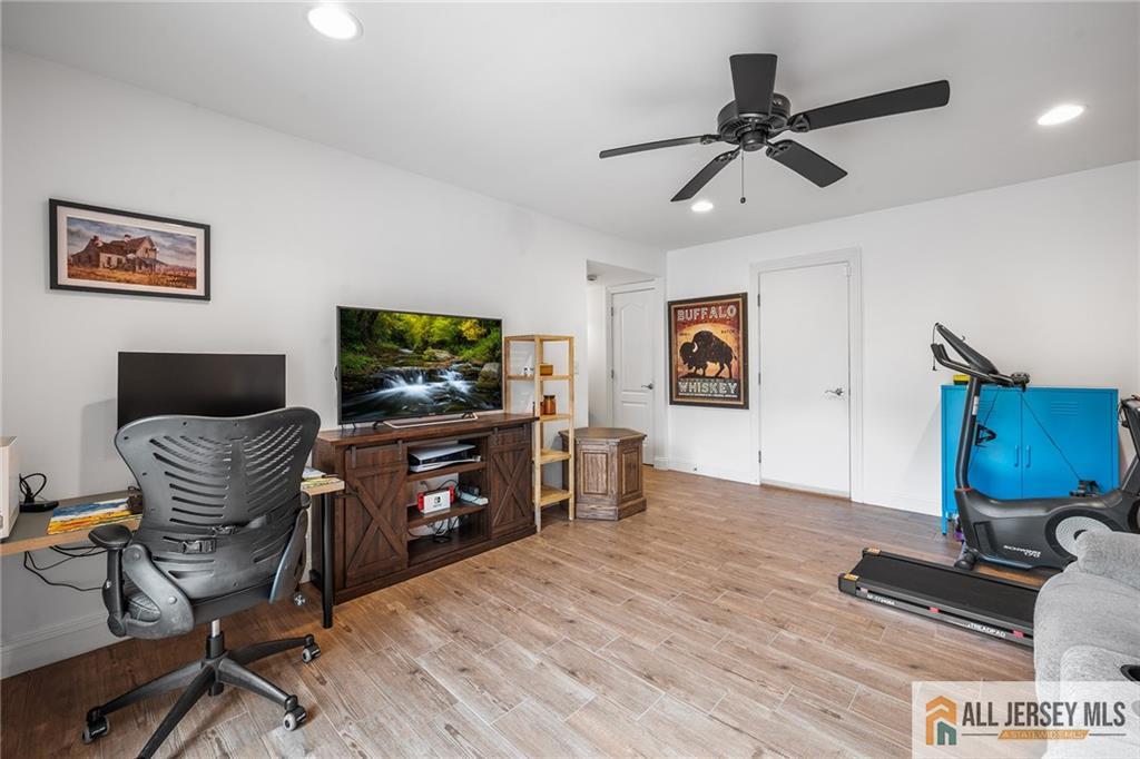 122 Benart Place Middlesex NJ 08846