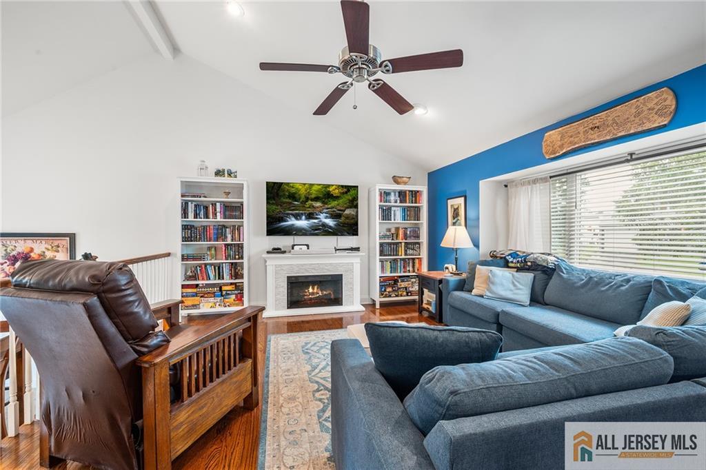 122 Benart Place Middlesex NJ 08846