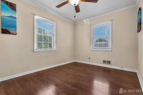236 Olsen Street Sayreville NJ 08879