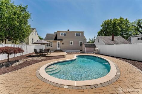 236 Olsen Street Sayreville NJ 08879