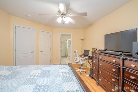 22 Amy Drive North Brunswick NJ 08902