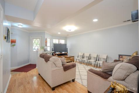 22 Amy Drive North Brunswick NJ 08902