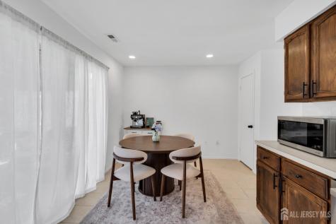 305 Beach Plum Court Tuckerton NJ 08087