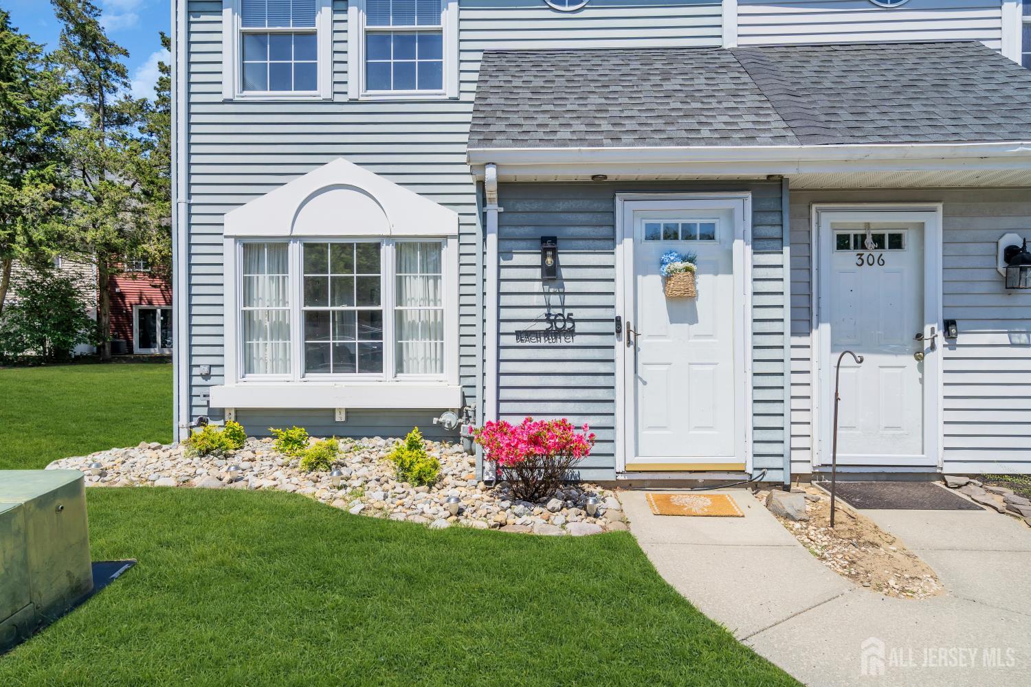 305 Beach Plum Court Tuckerton NJ 08087