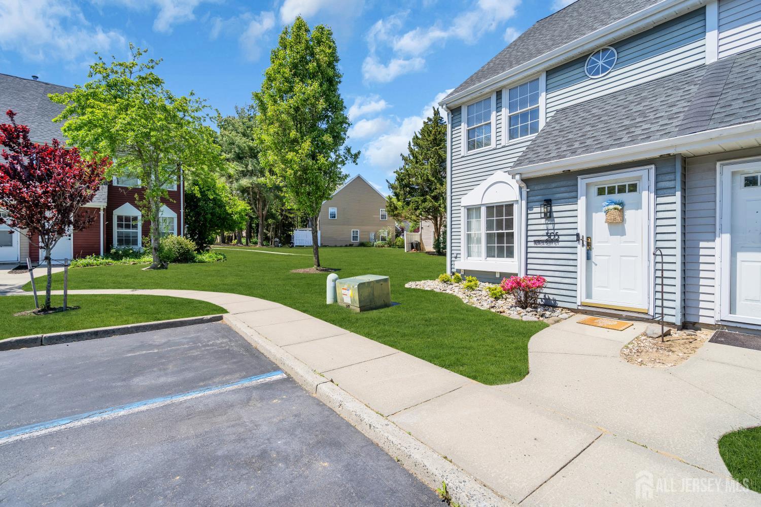 305 Beach Plum Court Tuckerton NJ 08087
