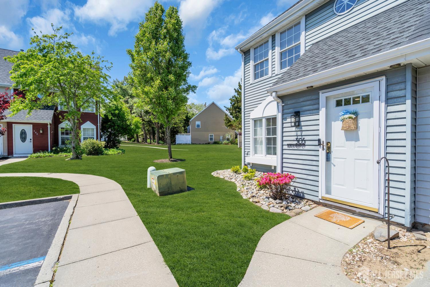 305 Beach Plum Court Tuckerton NJ 08087