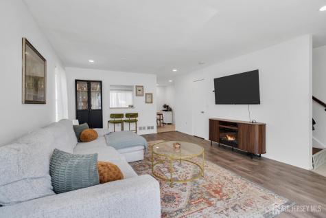 305 Beach Plum Court Tuckerton NJ 08087