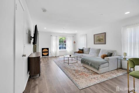 305 Beach Plum Court Tuckerton NJ 08087