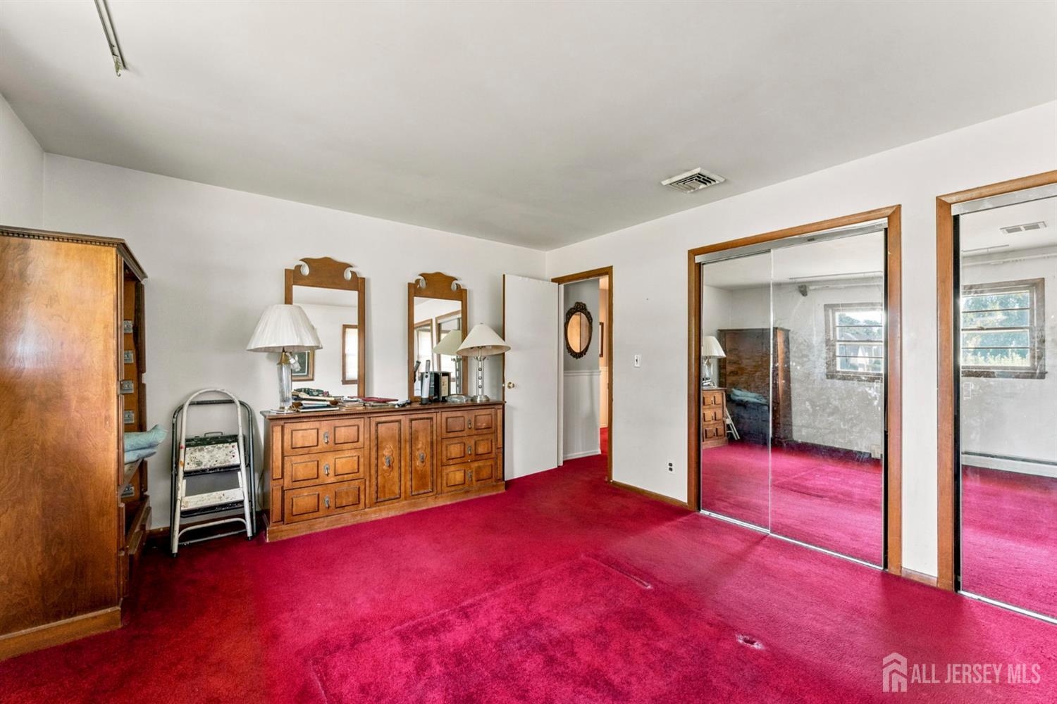 27 Milton Avenue East Brunswick NJ 08816