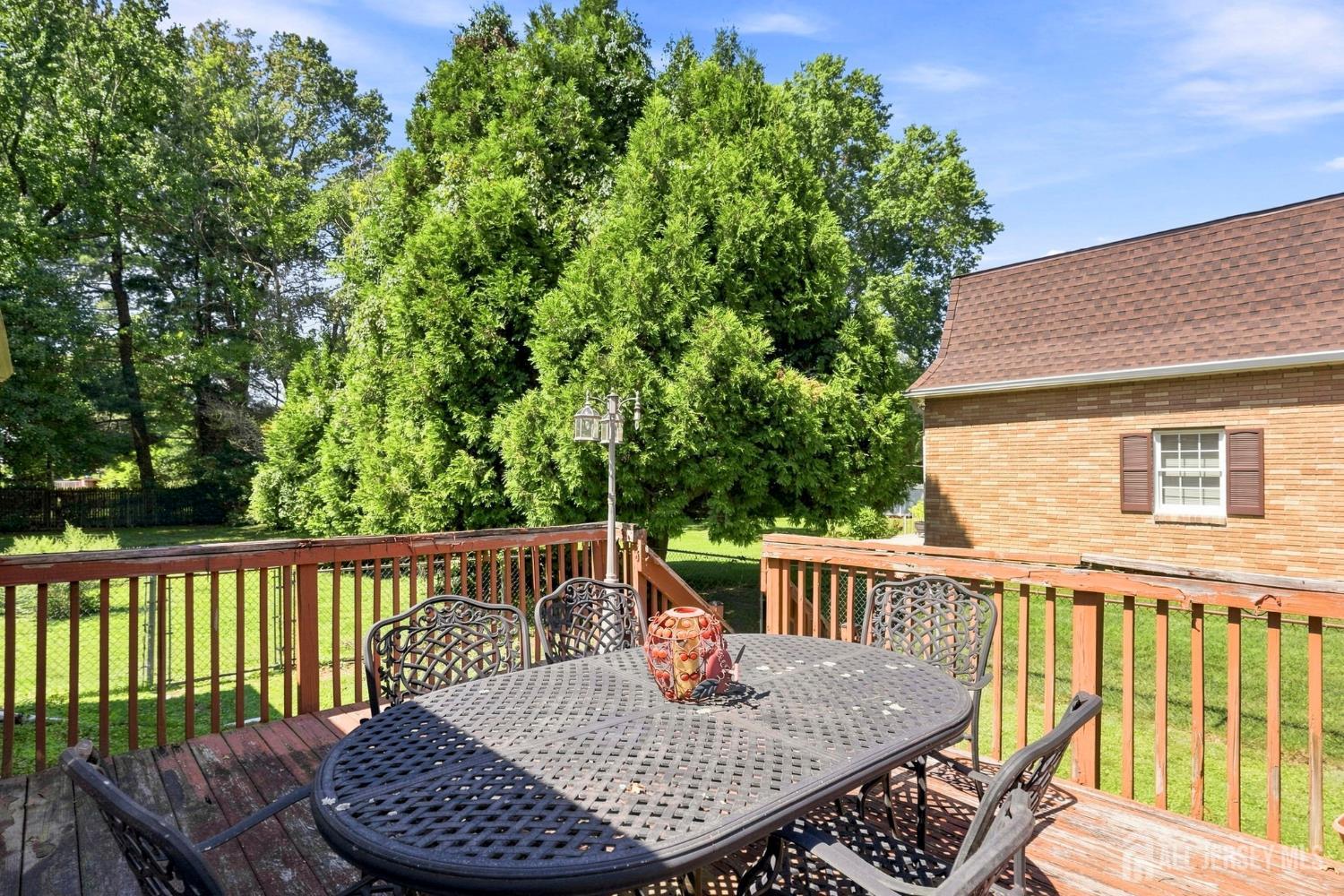 27 Milton Avenue East Brunswick NJ 08816