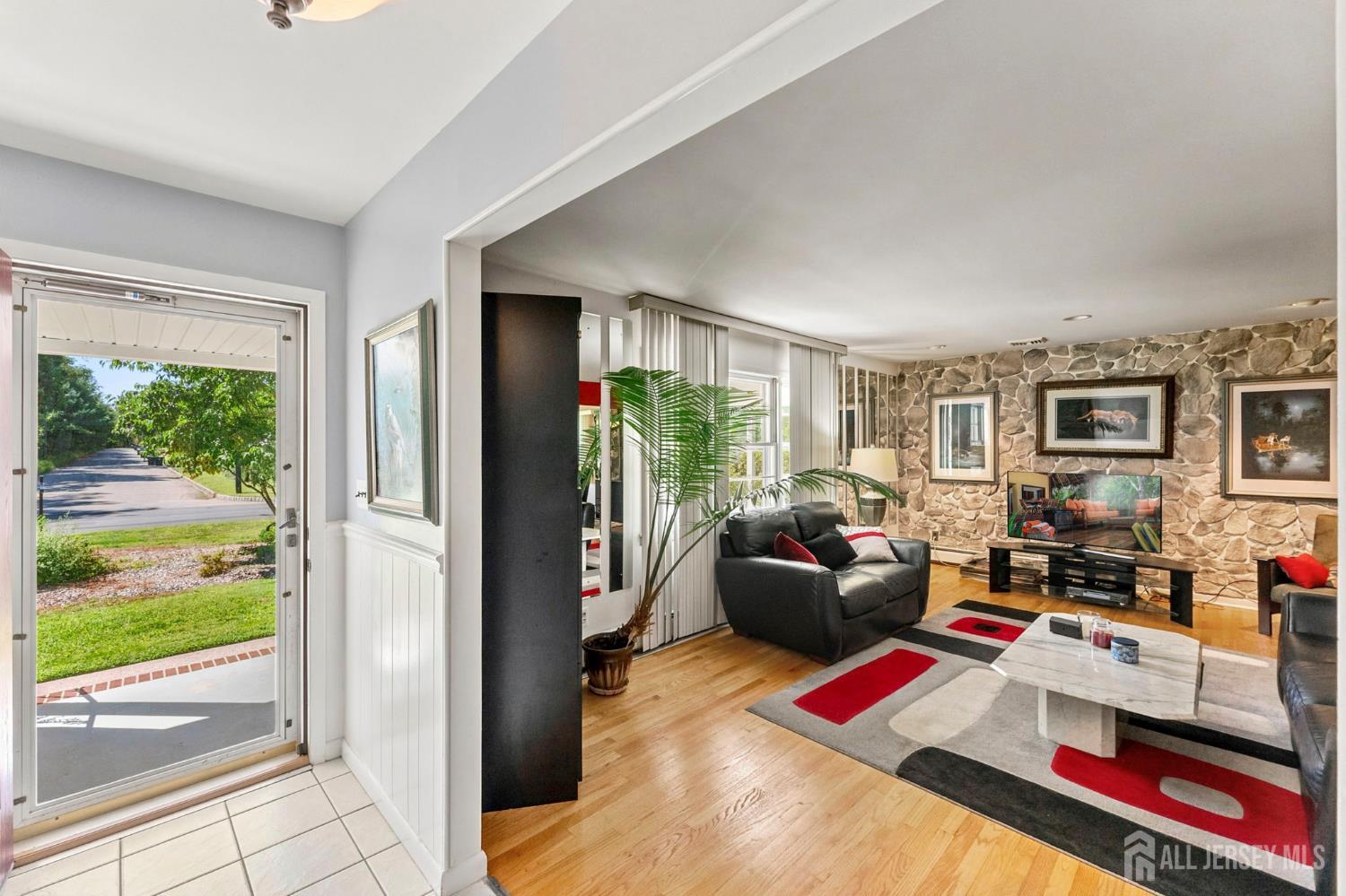 27 Milton Avenue East Brunswick NJ 08816