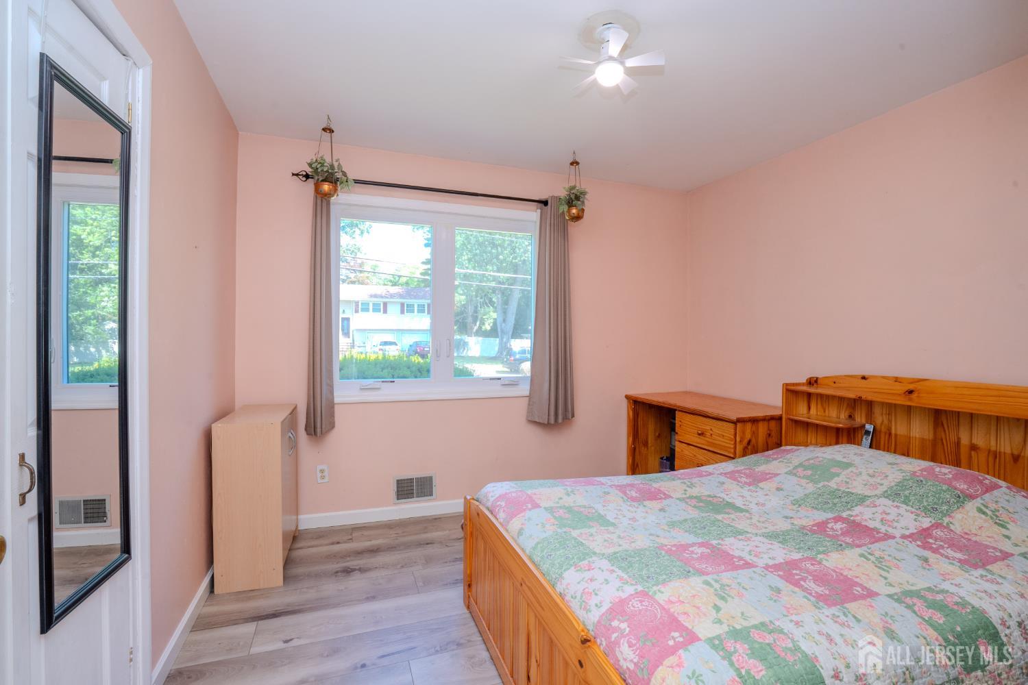 2284 Polk Avenue North Brunswick NJ 08902